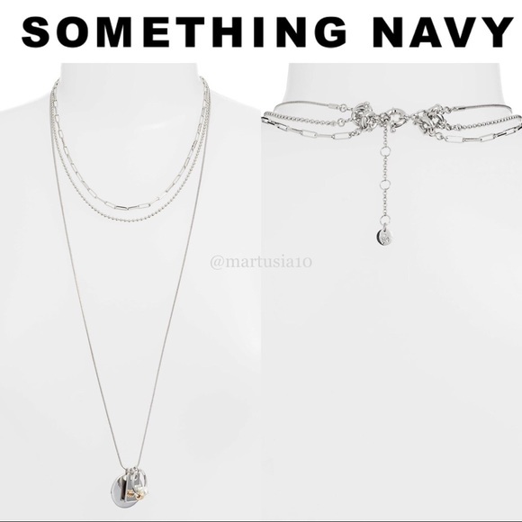 SOMETHING NAVY Layered Disc Pendant Necklace - Picture 1 of 3